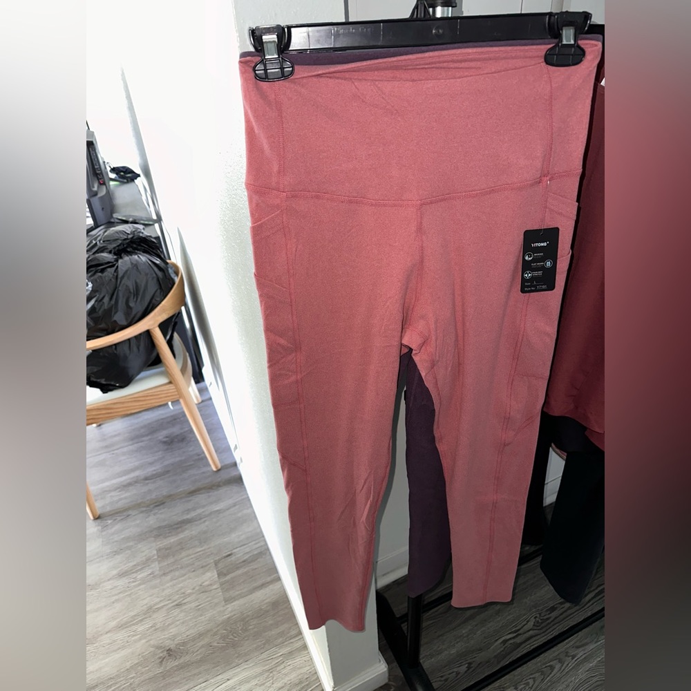 Pink tights - Picture 2 of 2